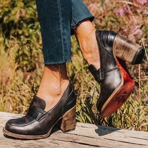 Freebird by Steven Bellevue Heeled Loafer Size 7